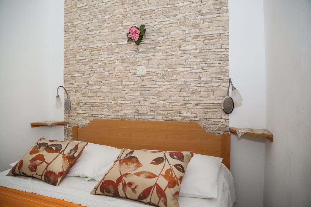 Apartments Dragica Milna  Zewnętrze zdjęcie