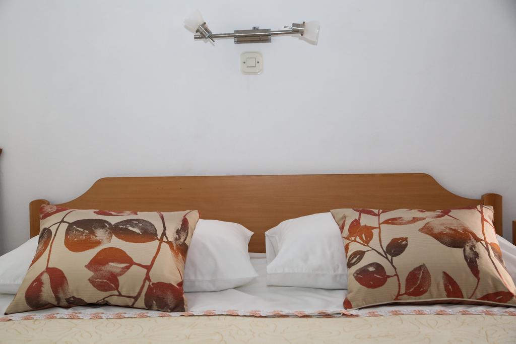 Apartments Dragica Milna  Zewnętrze zdjęcie