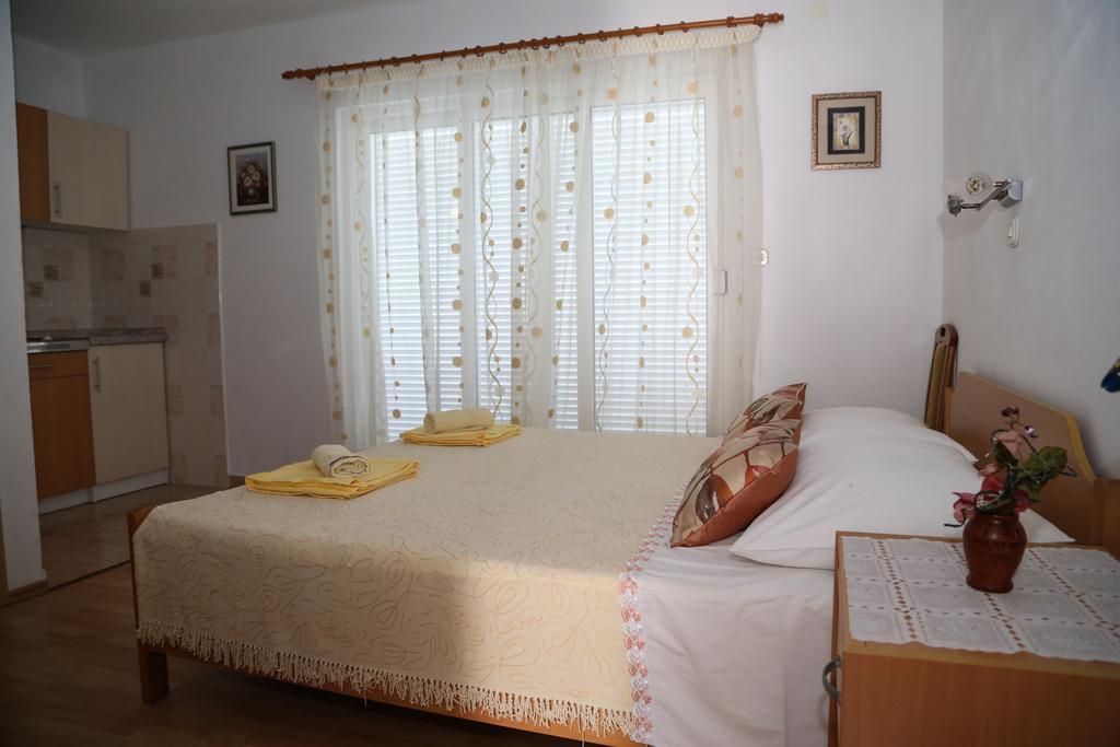 Apartments Dragica Milna  Zewnętrze zdjęcie