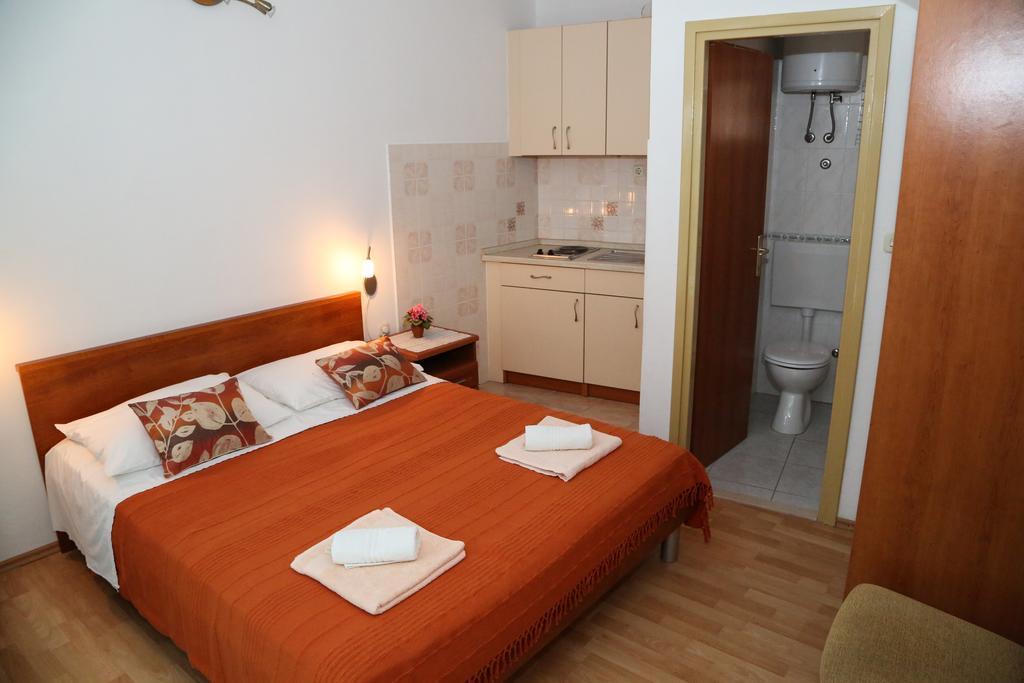 Apartments Dragica Milna  Zewnętrze zdjęcie